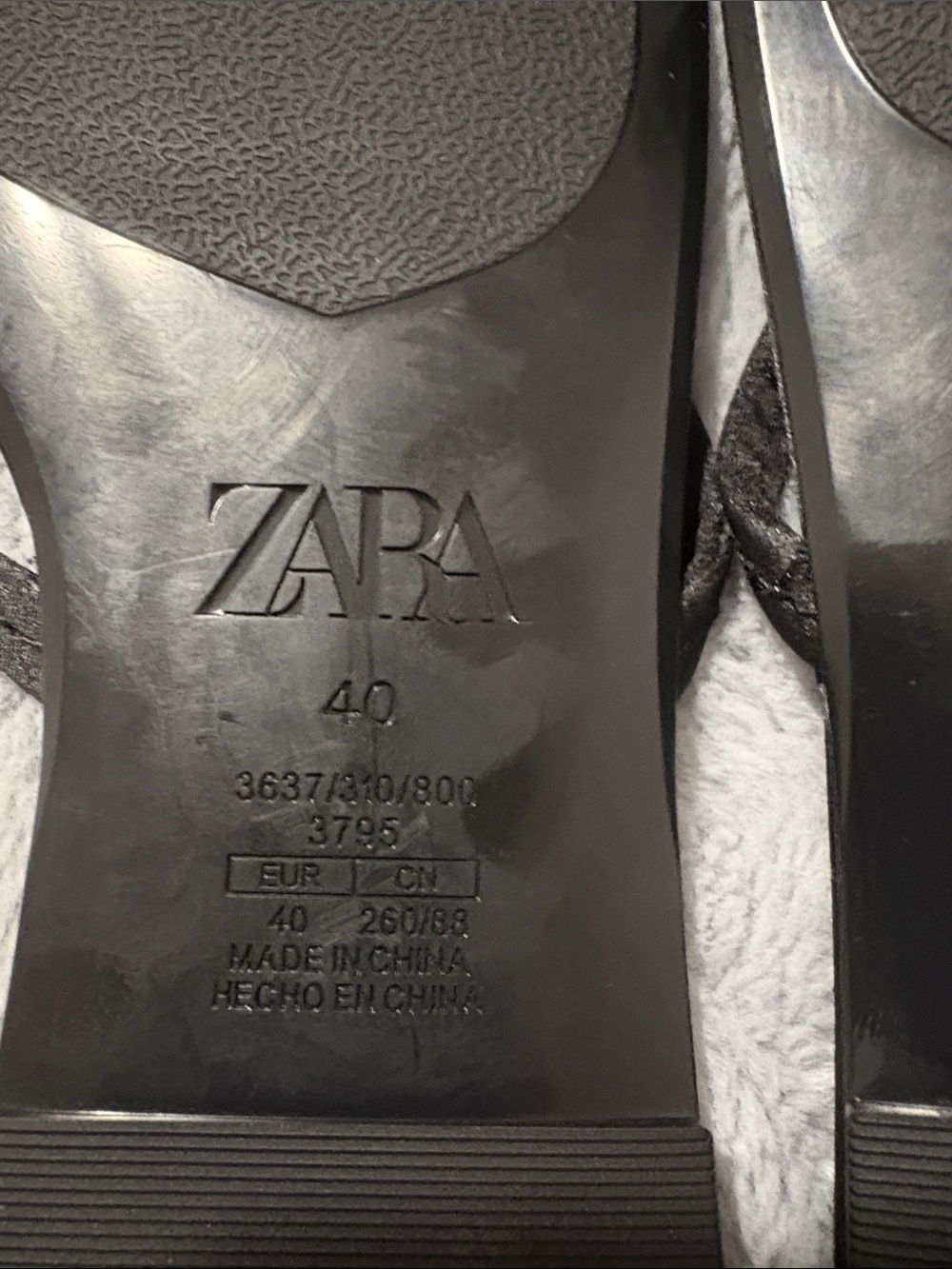 NWT ZARA Black Bow Strap Square Toe Flat Sandals Size 40 (9) - Picture 2 of 4